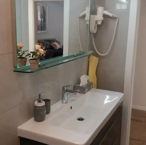 Apartment Garden Vanya