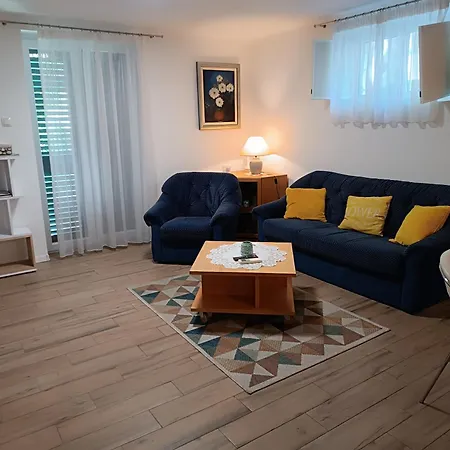 Apartman Garden Vanya
